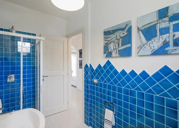 Lux House - Sea & Sunset View Vakantiehuis