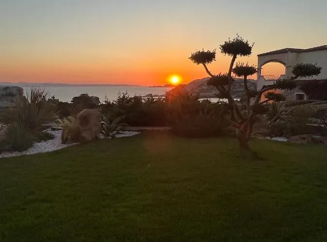 Lux House - Sea & Sunset View Nyaraló *